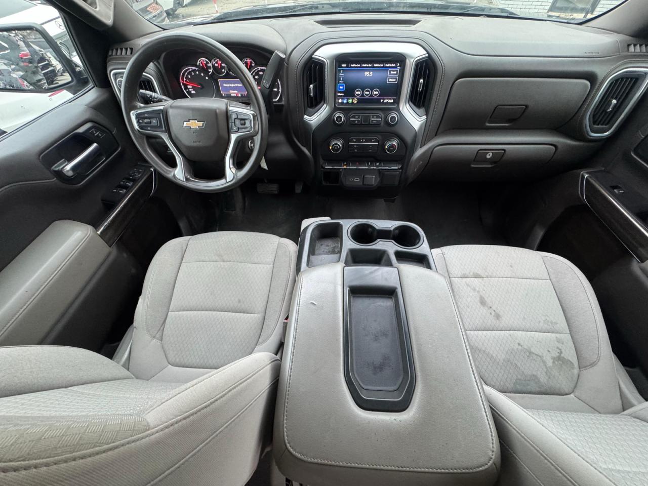 Chevrolet Silverado K1500 Lt Image 10