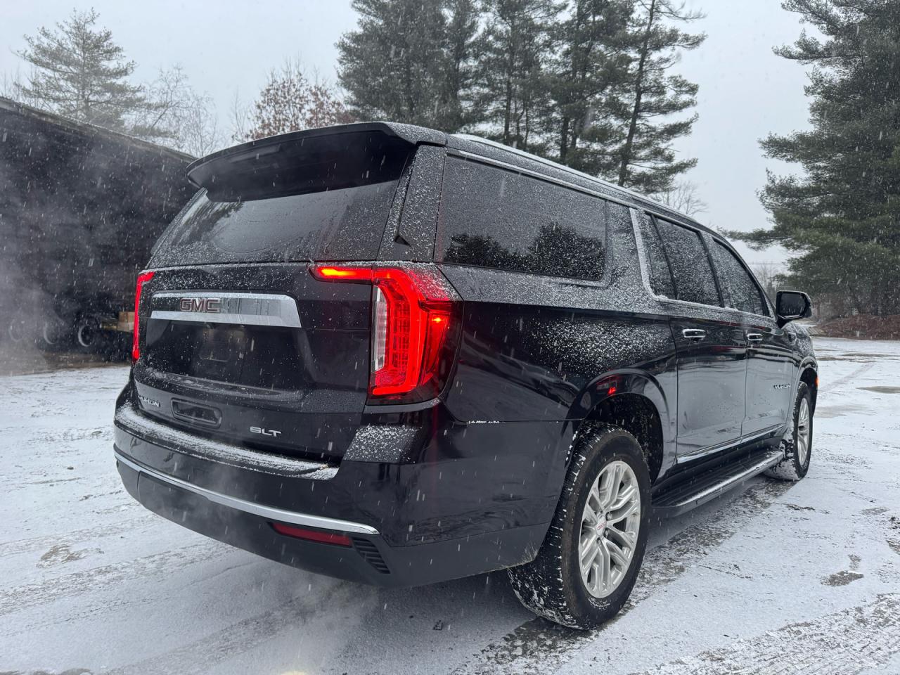 GMC Yukon K1500 Slt Image 10