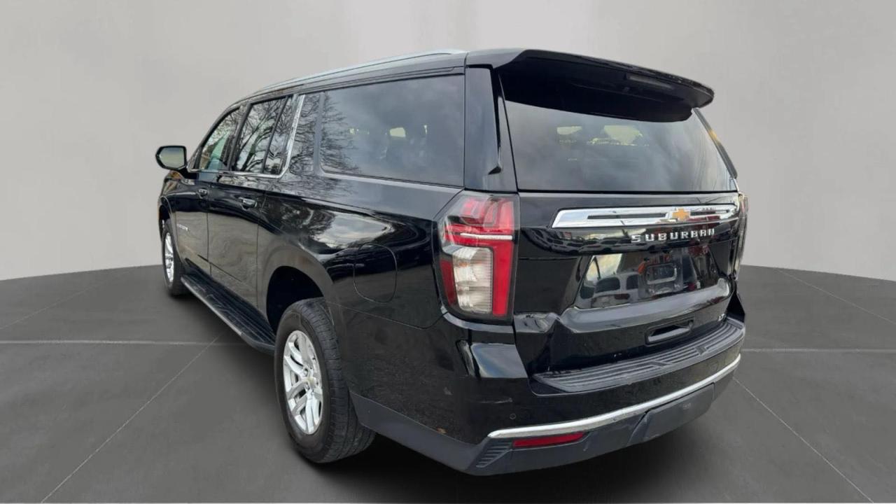 Chevrolet Suburban K1500 Lt Image 7