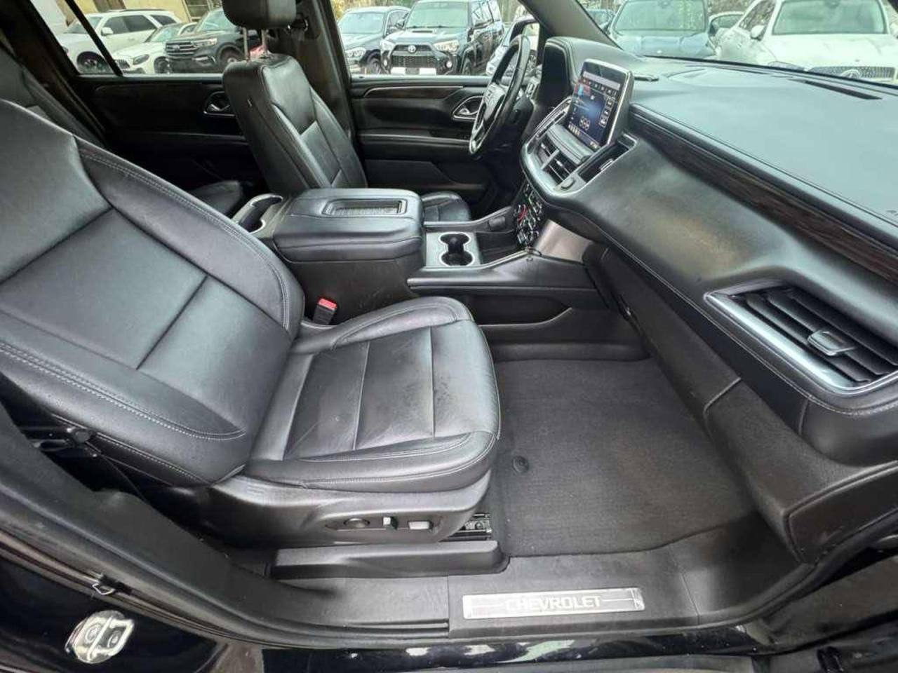 Chevrolet Suburban K1500 Lt Image 10