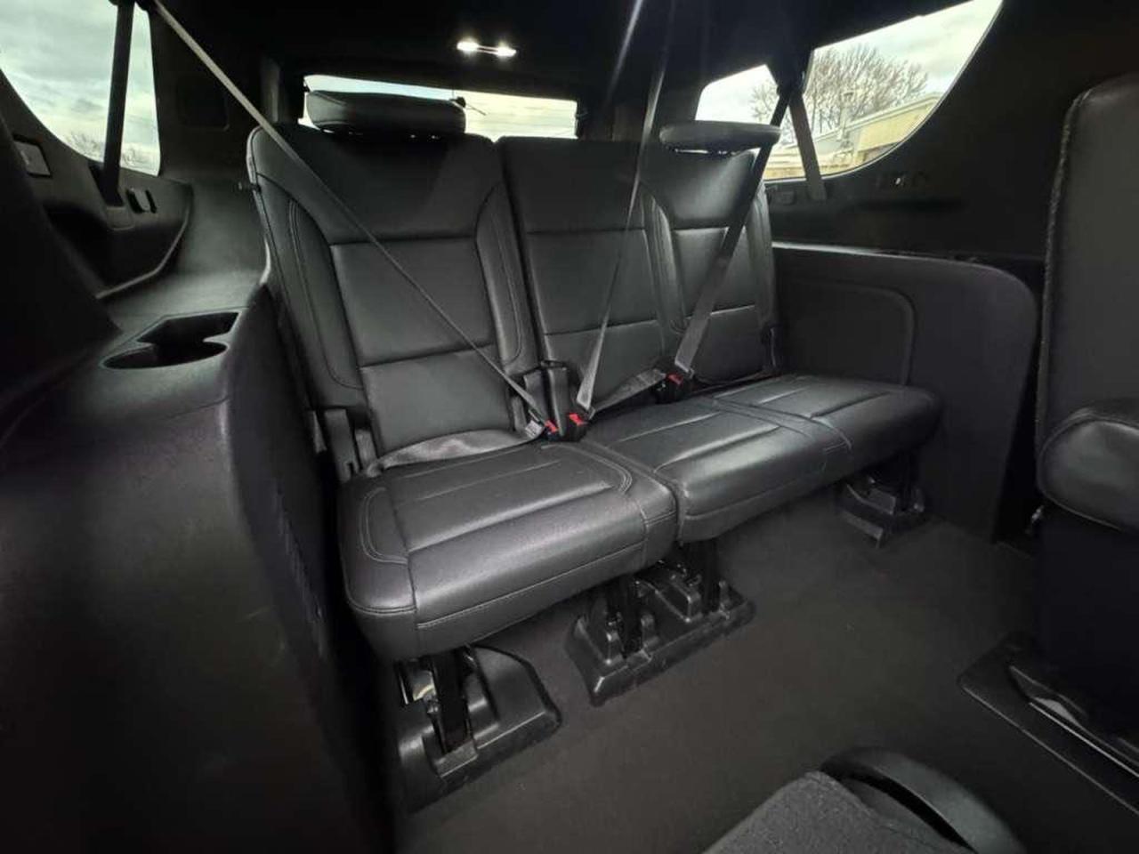 Chevrolet Suburban K1500 Lt Image 3