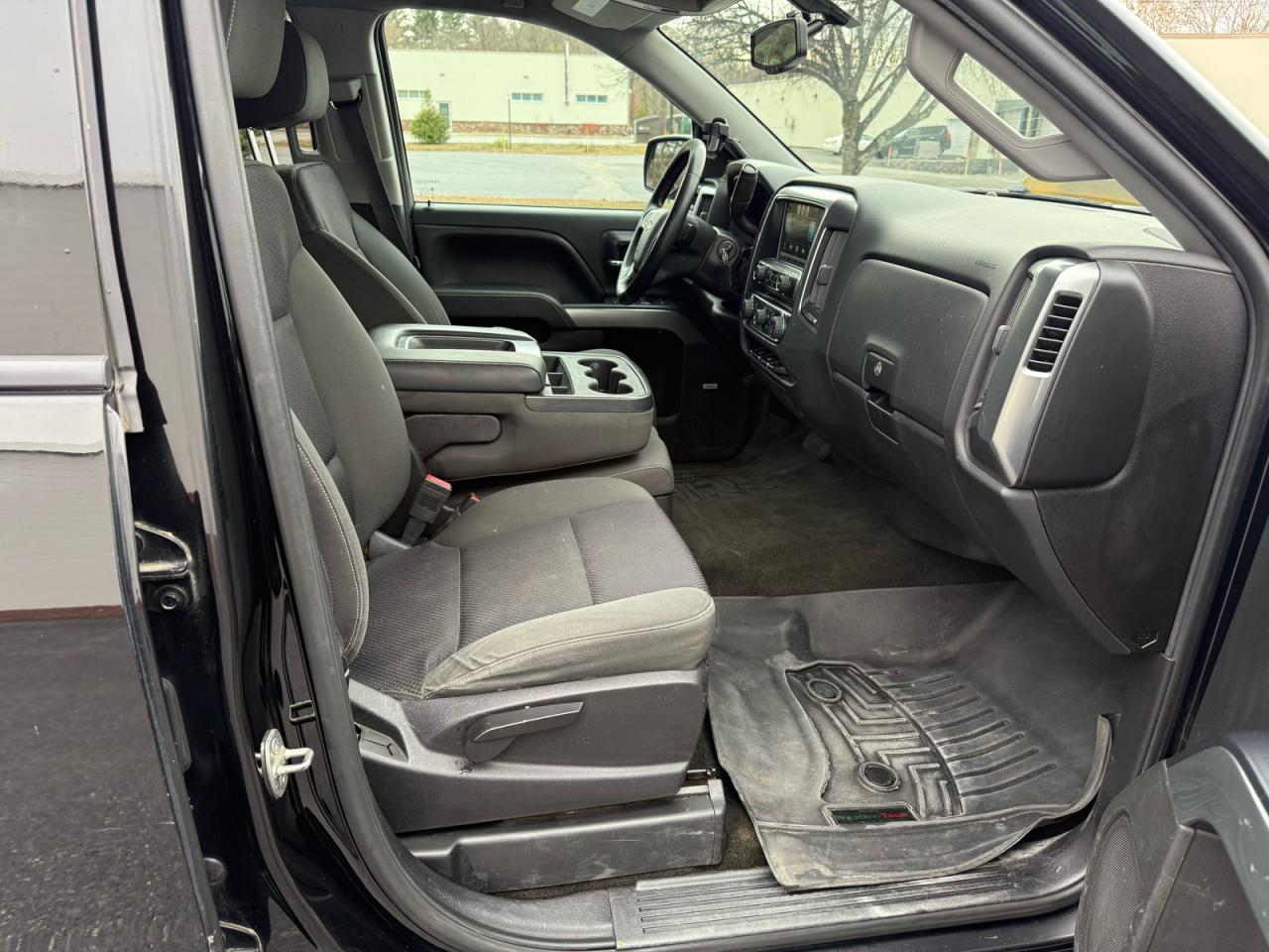 Chevrolet Silverado K1500 Lt Image 3