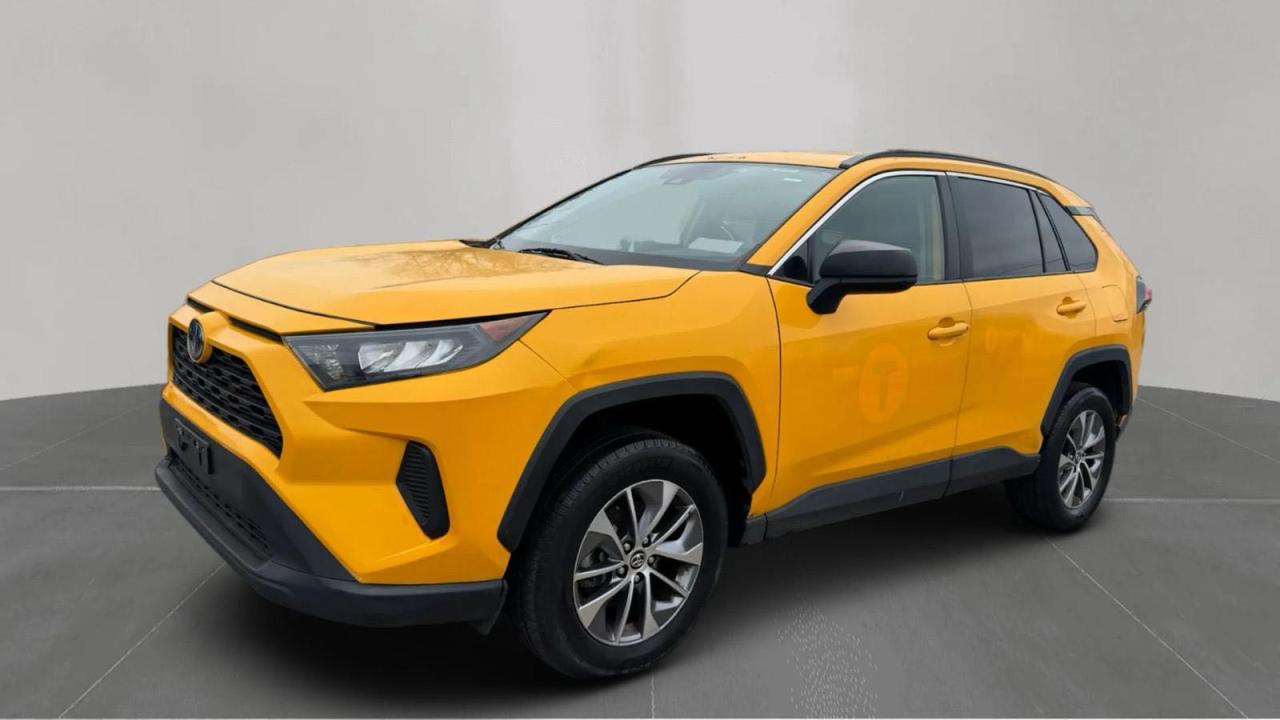 Toyota RAV4 Le Image 8