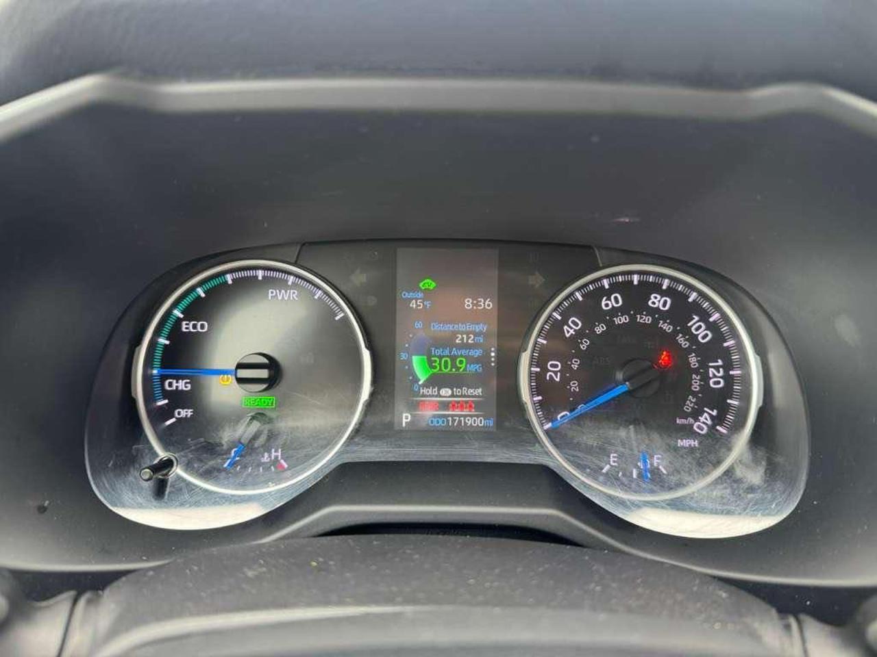 Toyota RAV4 Le Image 7