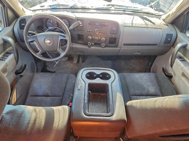 Chevrolet Silverado C1500 Image 11