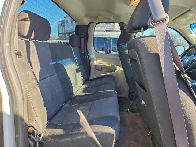 Chevrolet Silverado C1500 Image 12