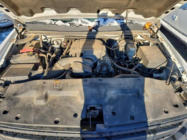 Chevrolet Silverado C1500 Image 3