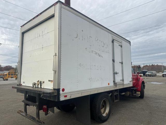 Ford F-650 Super Duty Image 3