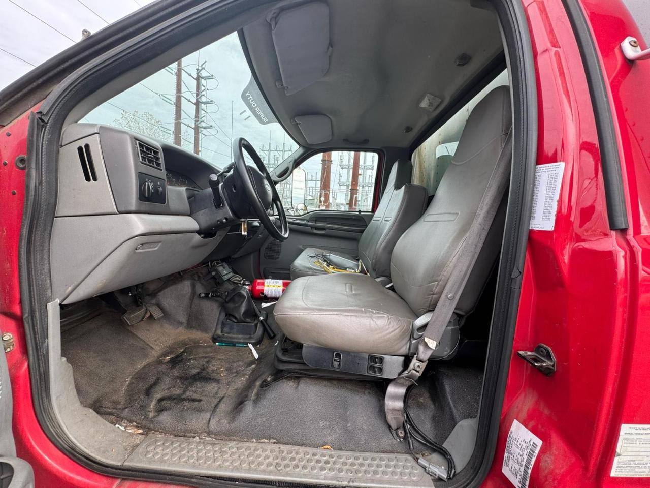 Ford F-650 Super Duty Image 2