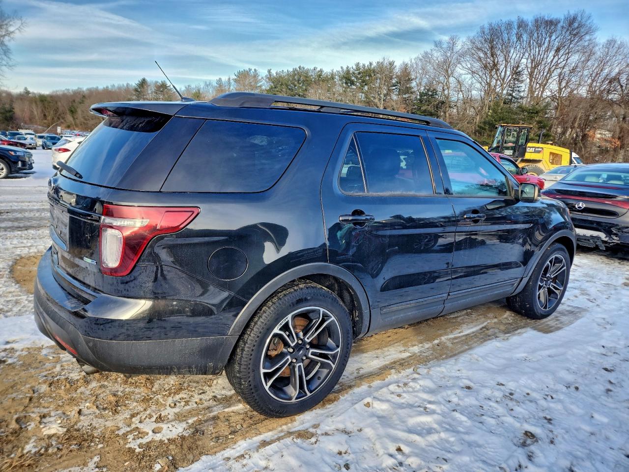 Ford Explorer Sport Image 7