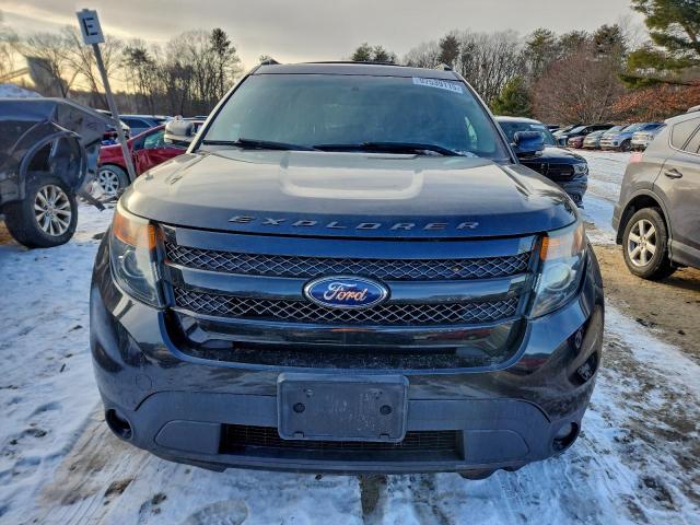 Ford Explorer Sport Image 5