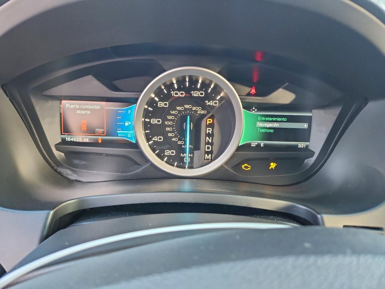 Ford Explorer Sport Image 4