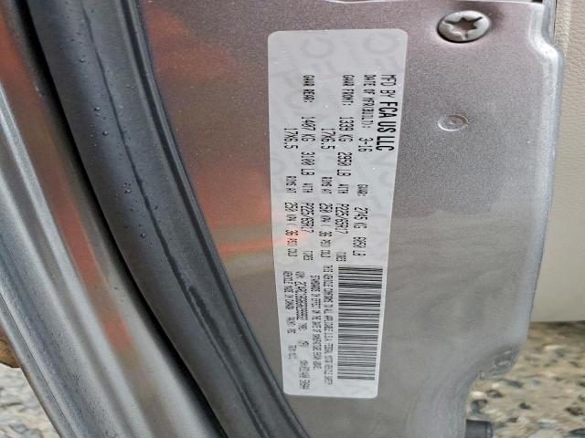 Chrysler Minivan Touring Image 5