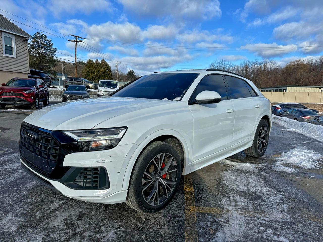 Audi Q8 Premium Image 1