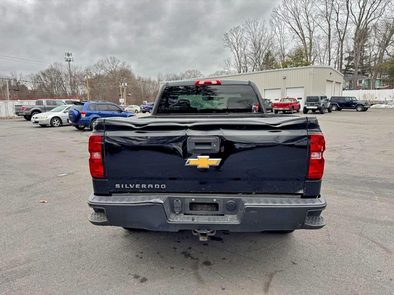 Chevrolet Silverado K1500 Image 12