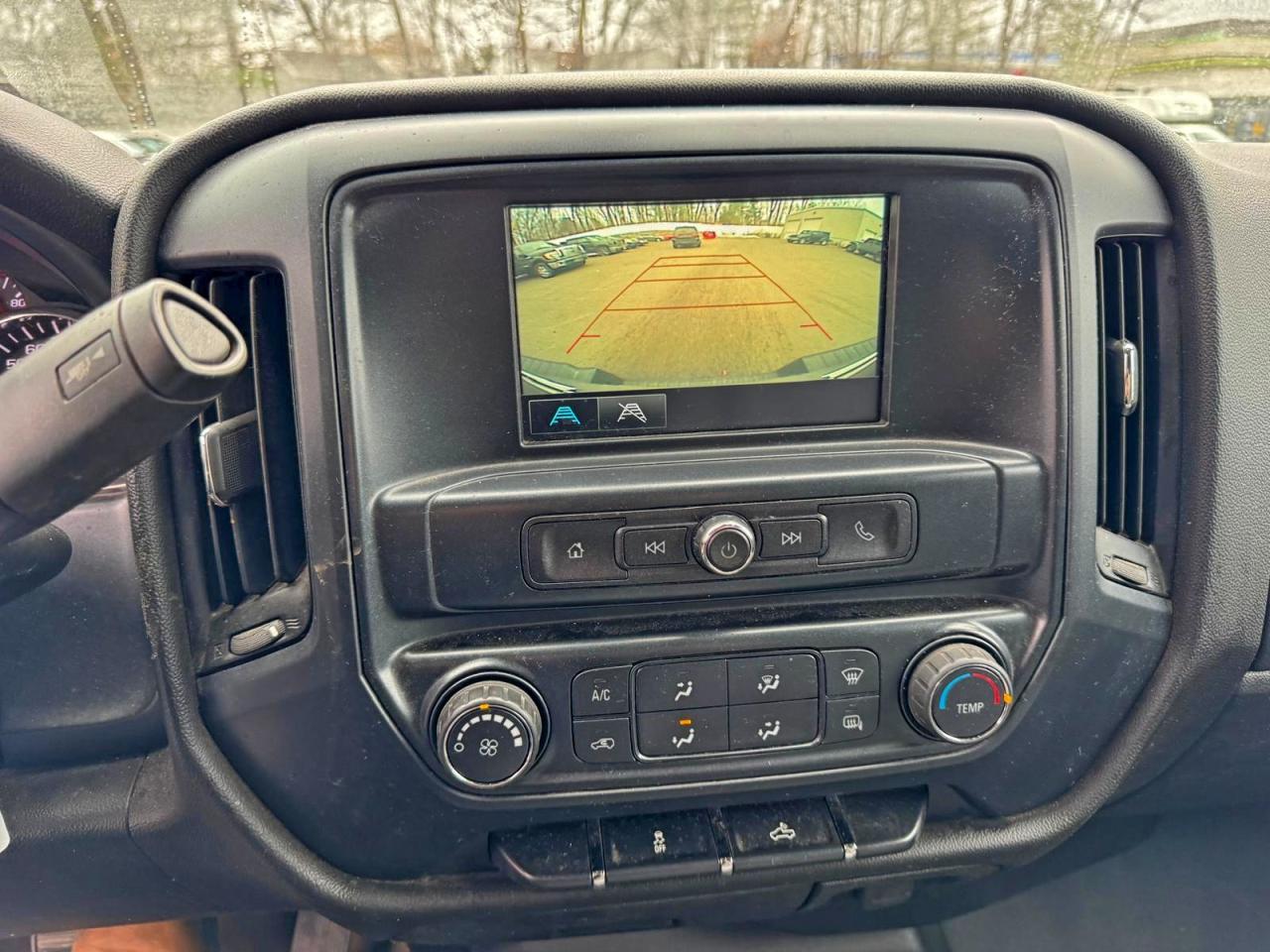 Chevrolet Silverado K1500 Image 10