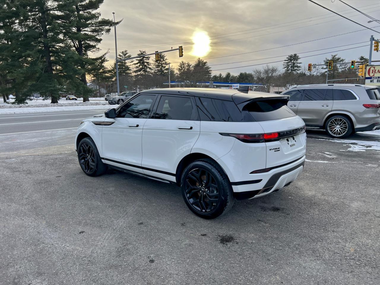 Land Rover Range Rover S Image 2