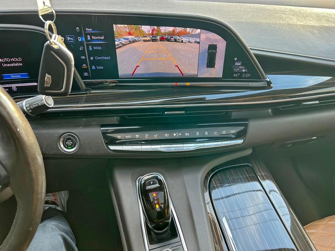 Cadillac Escalade Premium Luxury Image 7