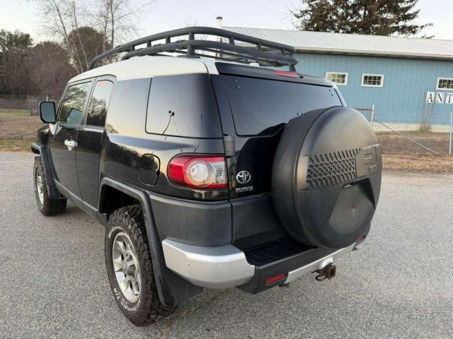 Toyota FJ Cruiser Image 11