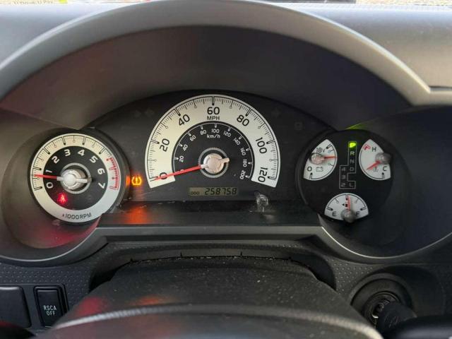 Toyota FJ Cruiser Image 6