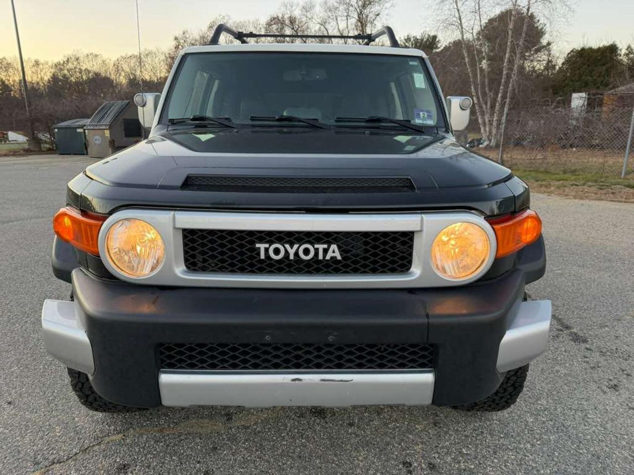 Toyota FJ Cruiser Image 13