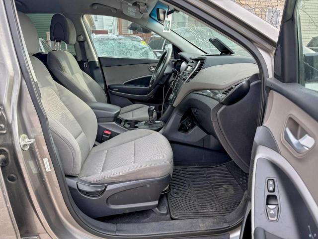 Hyundai SANTA FE Image 6