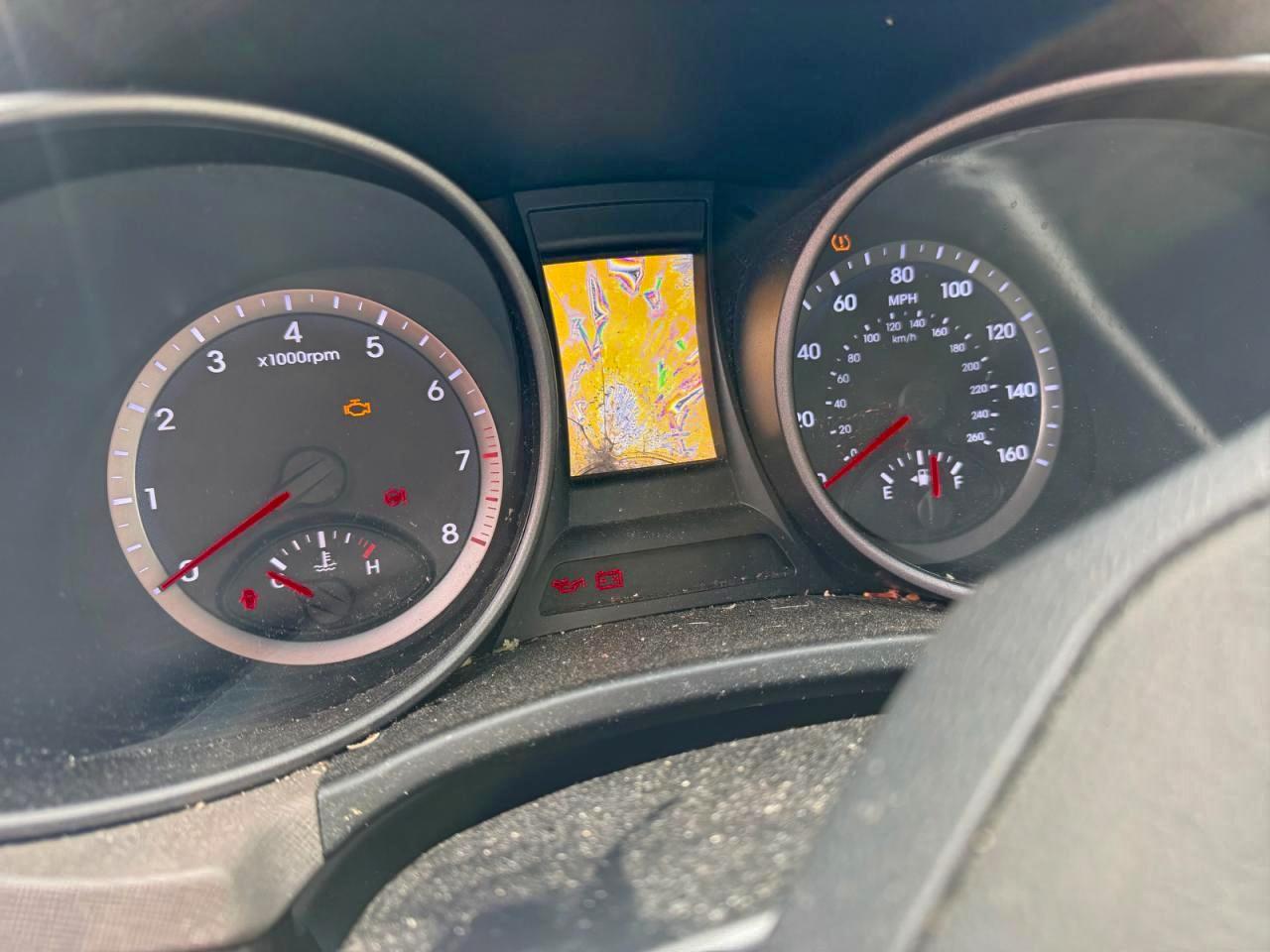 Hyundai SANTA FE Image 4