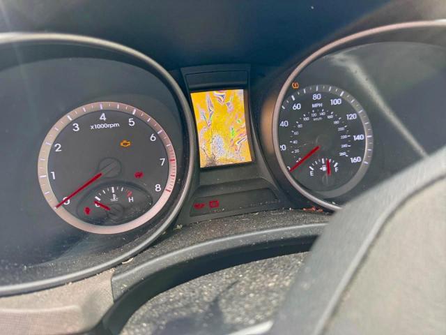 Hyundai SANTA FE Image 4