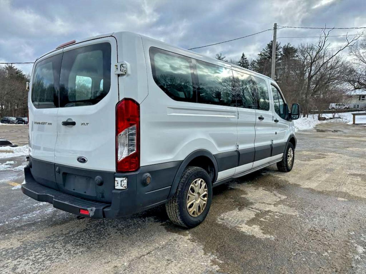 Ford Transit T-350 Image 3