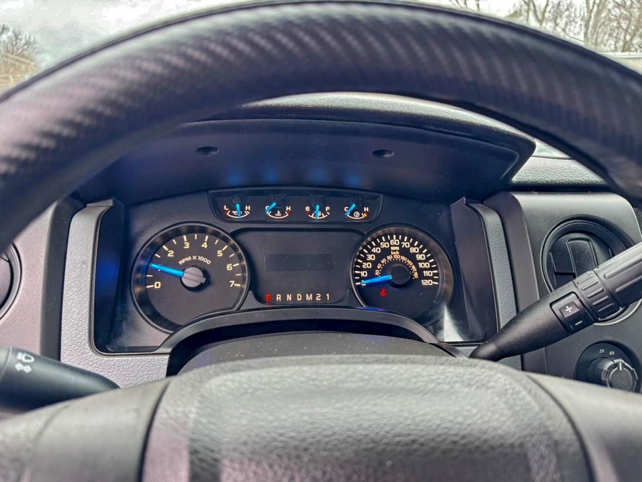 Ford F-150 Super Cab Image 8