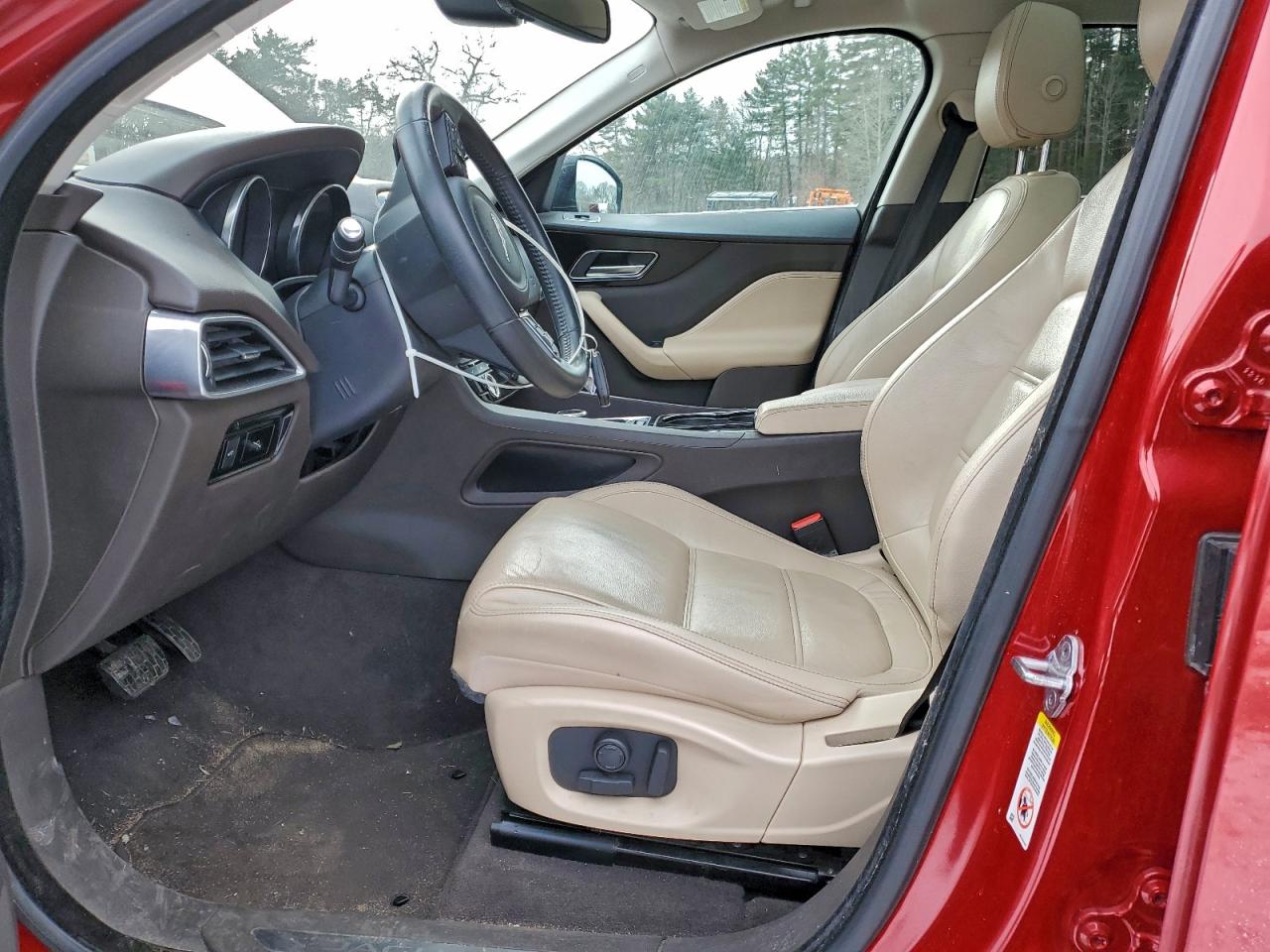 Jaguar F-PACE Prestige Image 7