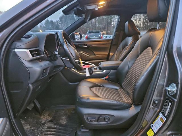 Toyota Highlander L Image 13