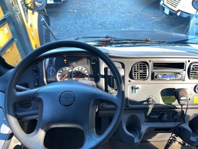 Freightliner Chassis B2 B2b Image 5