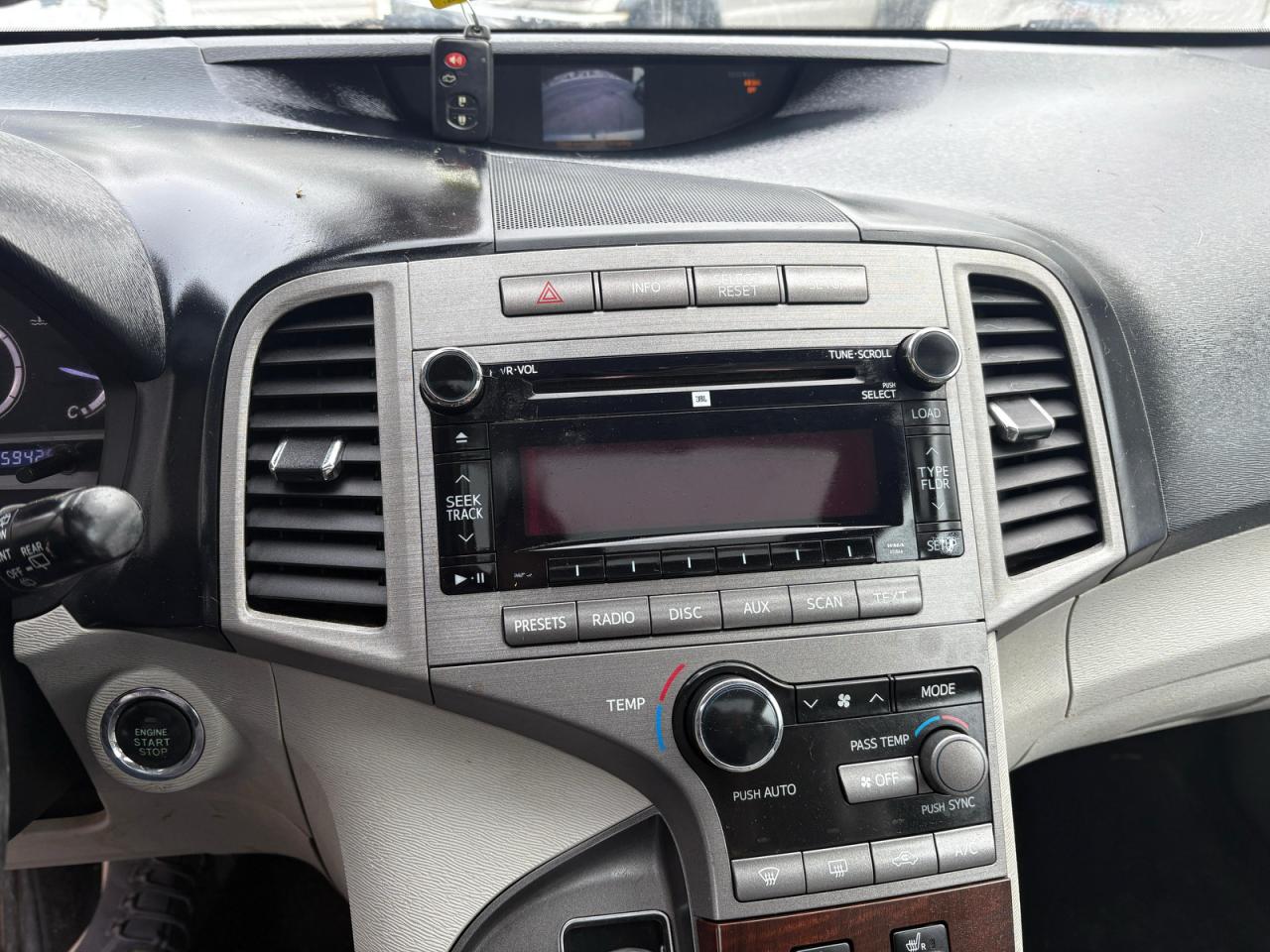 Toyota Venza Le Image 7