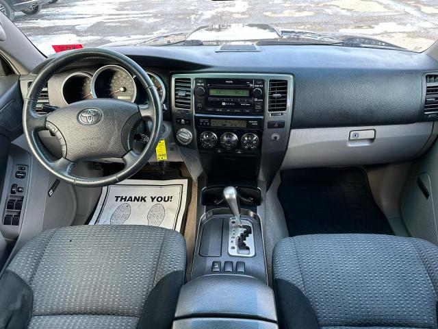 Toyota 4Runner Sr5 Image 10