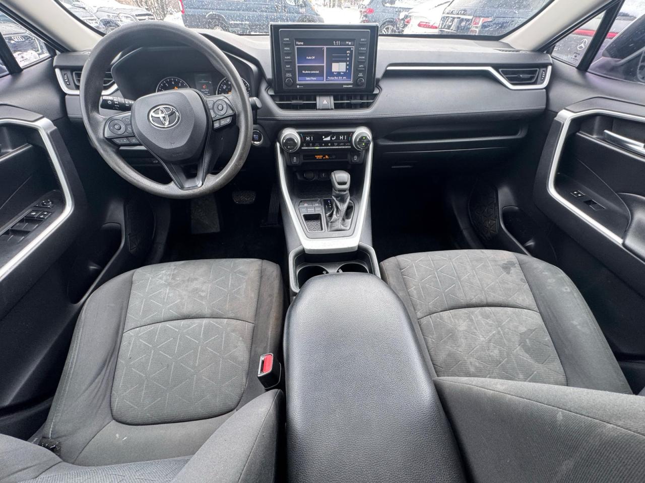 Toyota RAV4 Xle Image 2