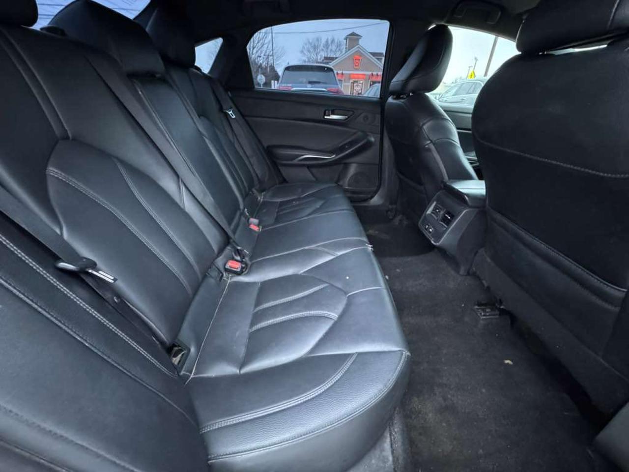 Toyota Avalon Xle Image 5