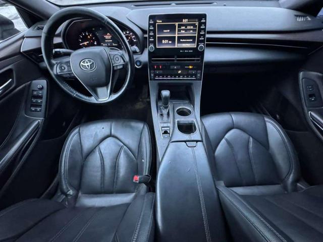 Toyota Avalon Xle Image 3