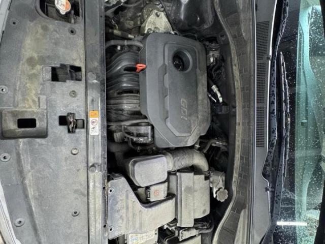 Hyundai SANTA FE Image 8