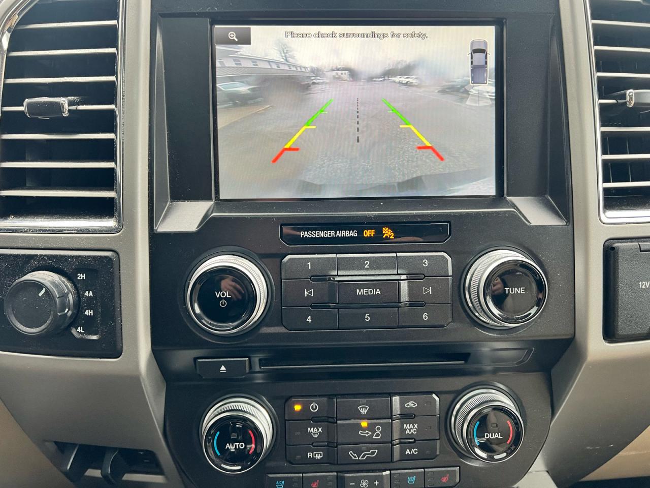 Ford F-150 Supercrew Image 9