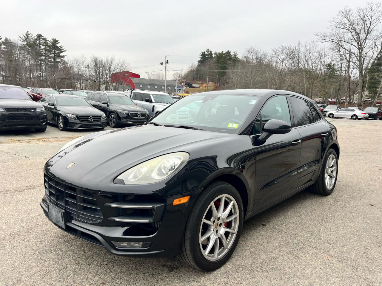 Porsche Macan Turbo Image 7