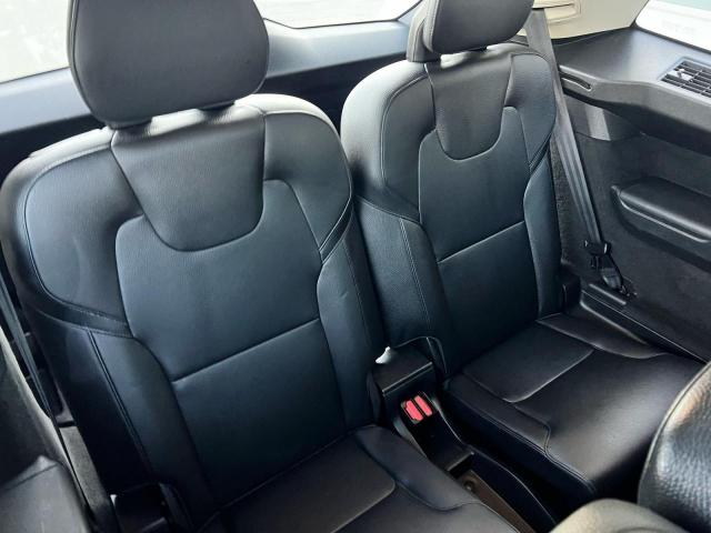 Volvo XC90 T6 Image 9