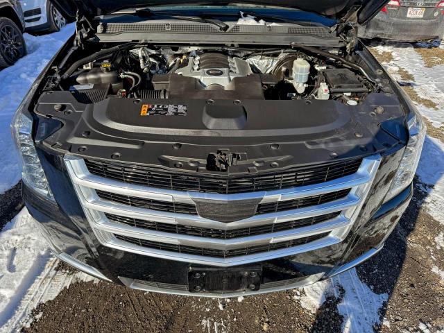 Cadillac Escalade Luxury Image 5