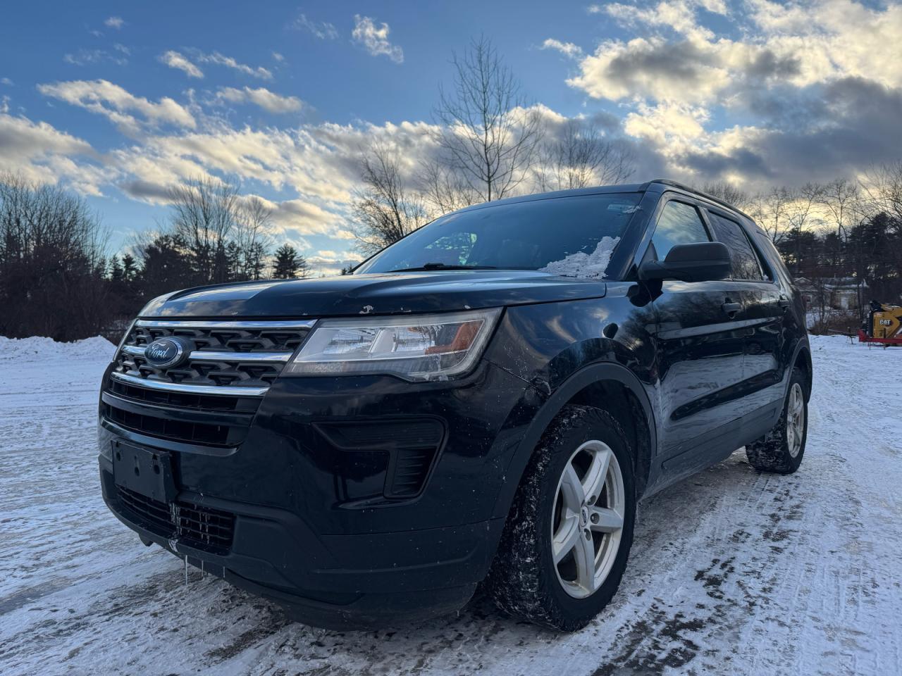 Ford Explorer Image 3