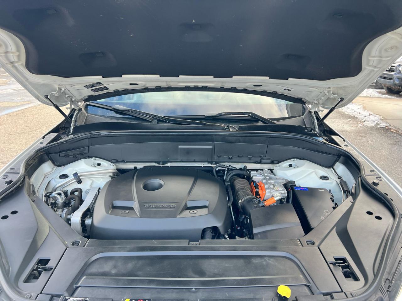 Volvo XC90 T8 Image 4