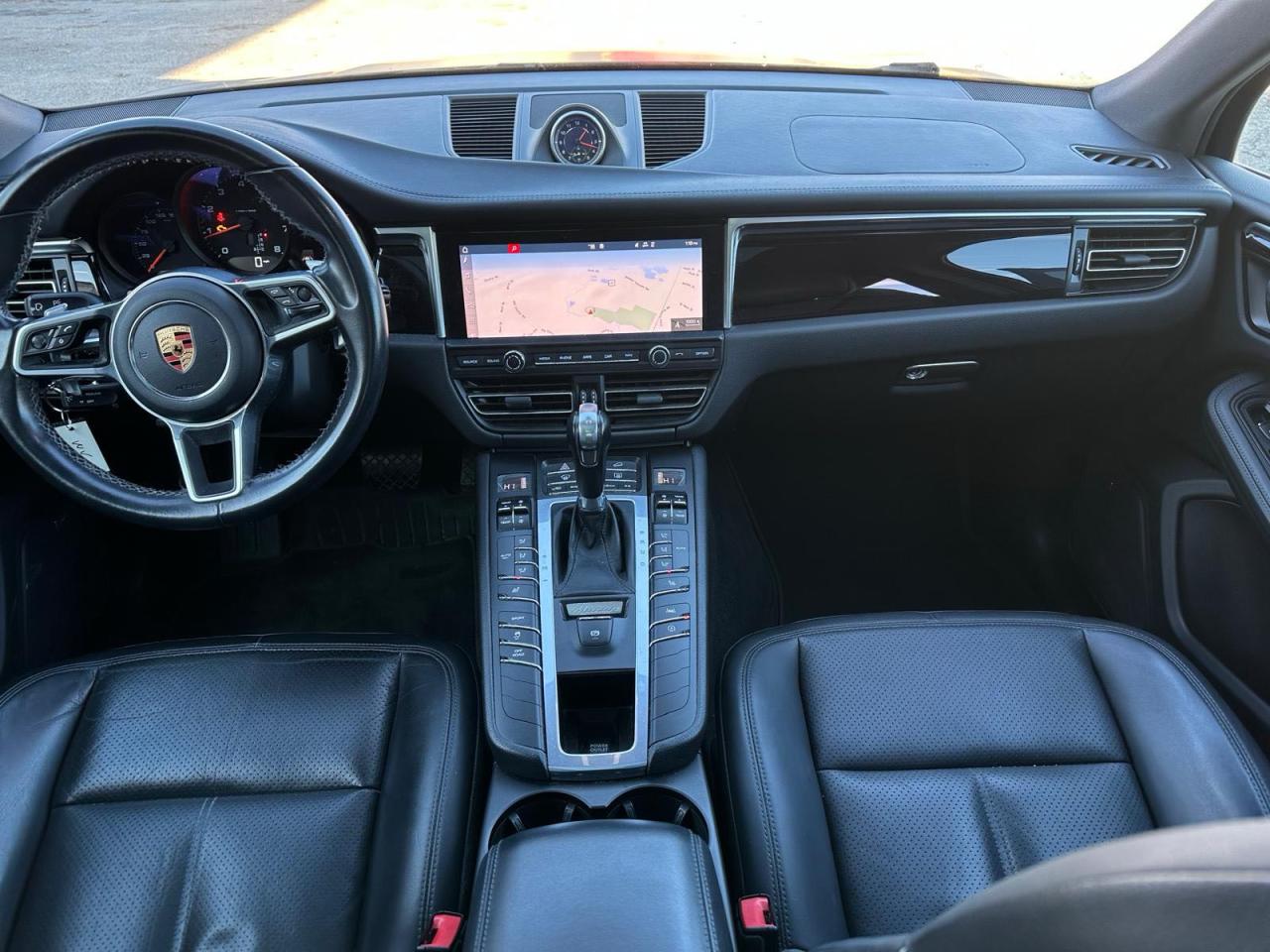 Porsche Macan Image 4