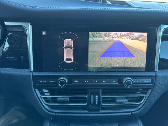 Porsche Macan Image 9