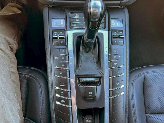 Porsche Macan Image 11