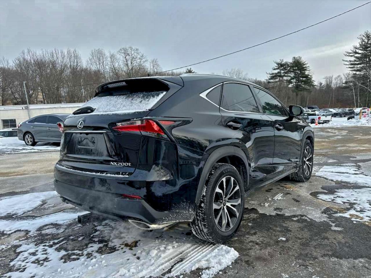 Lexus NX 200t Base Image 9