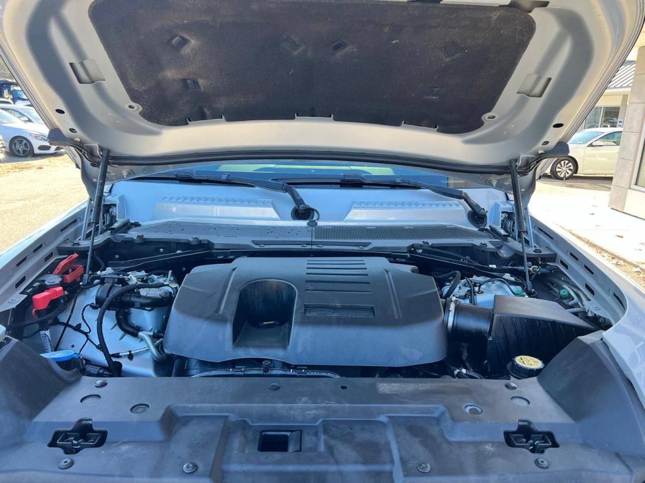 Land Rover Defender 110 Xs Edition Image 12